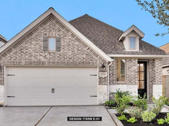 1 Story Ready to Move Home in Azalea Sky Drive Richmond